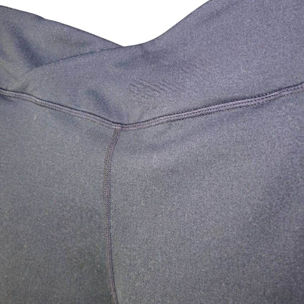 Fabletics Black Cropped Capri Leggings Medium - Picture 2 of 3
